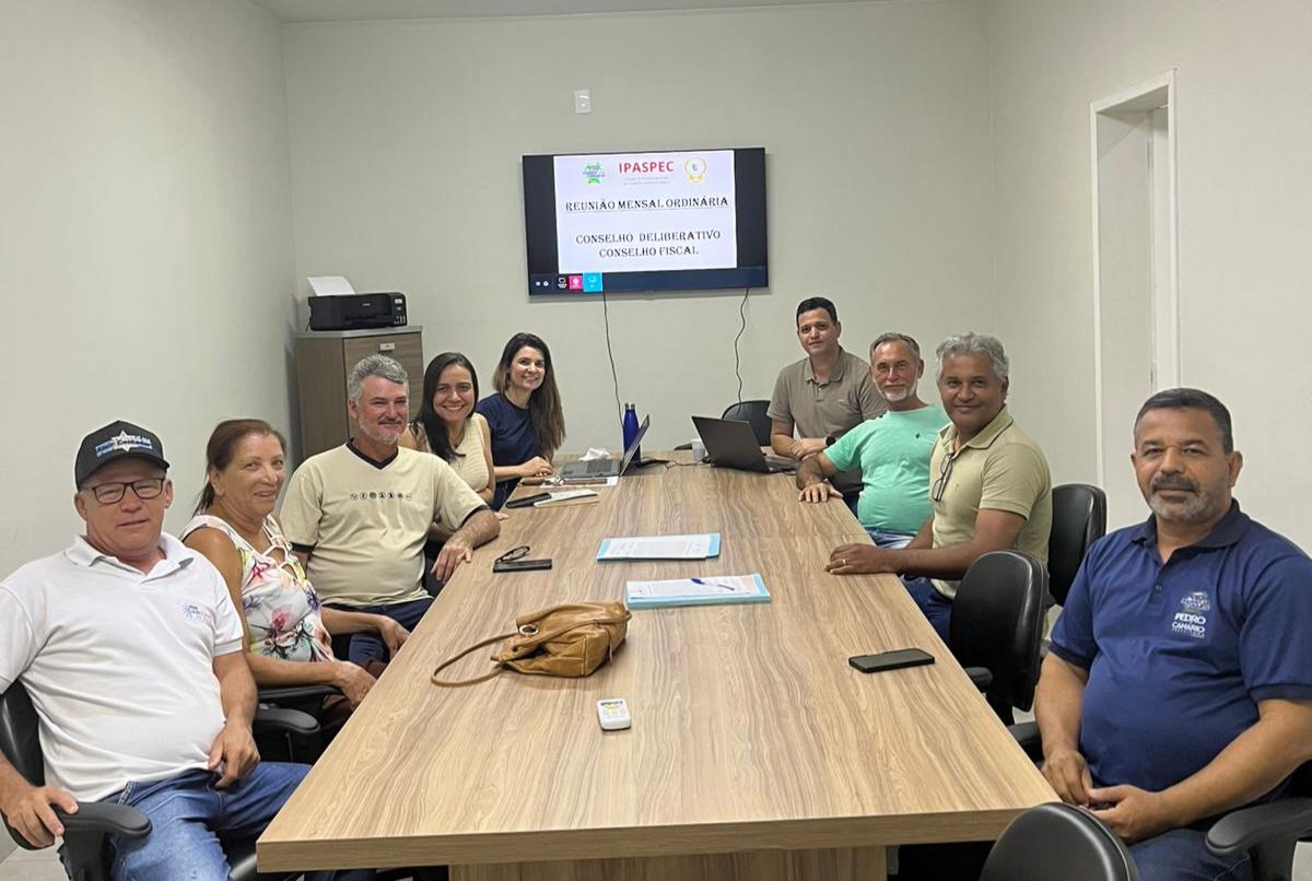 REUNIÃO MENSAL DO CONSELHO FISCAL E CONSELHO DELIBERATIVO.